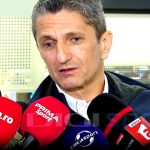 Răzvan Lucescu, vizibil afectat și cu ochii în lacrimi, a părăsit România, după o serie de rezultate dezamăgitoare la echipa națională de fotbal