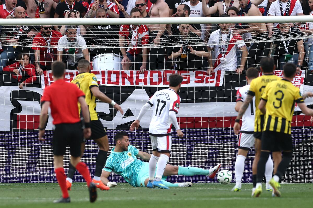 Rayo, eroul AEK, visează la semifinalele Conference League