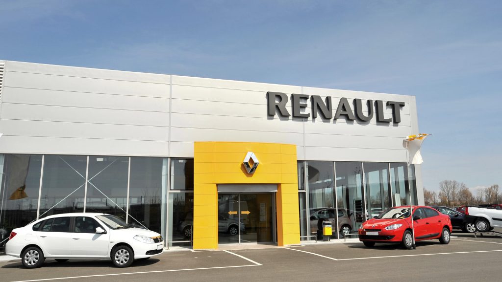 Renault dă afară 2.400 de oameni: Planuri mari să bată mărcile chinezești