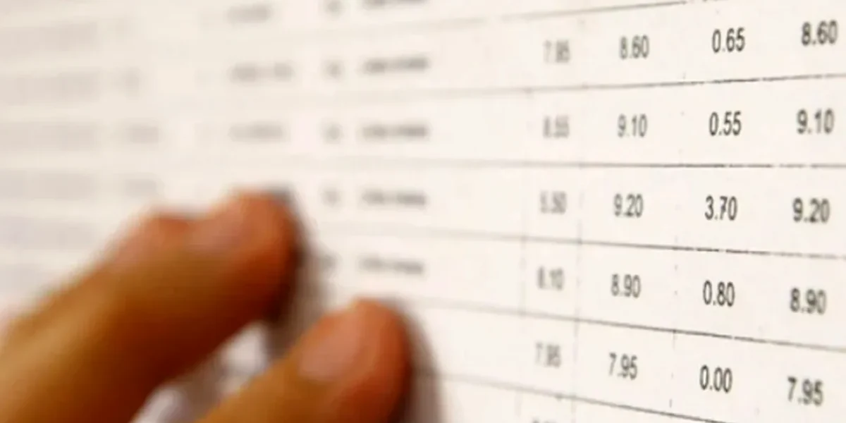 Rezultate-ingrijoratoare-la-simularea-Bacalaureatului-2026.-Peste-40-dintre-elevi-nu-ar-promova-exam.webp - StiriAlese