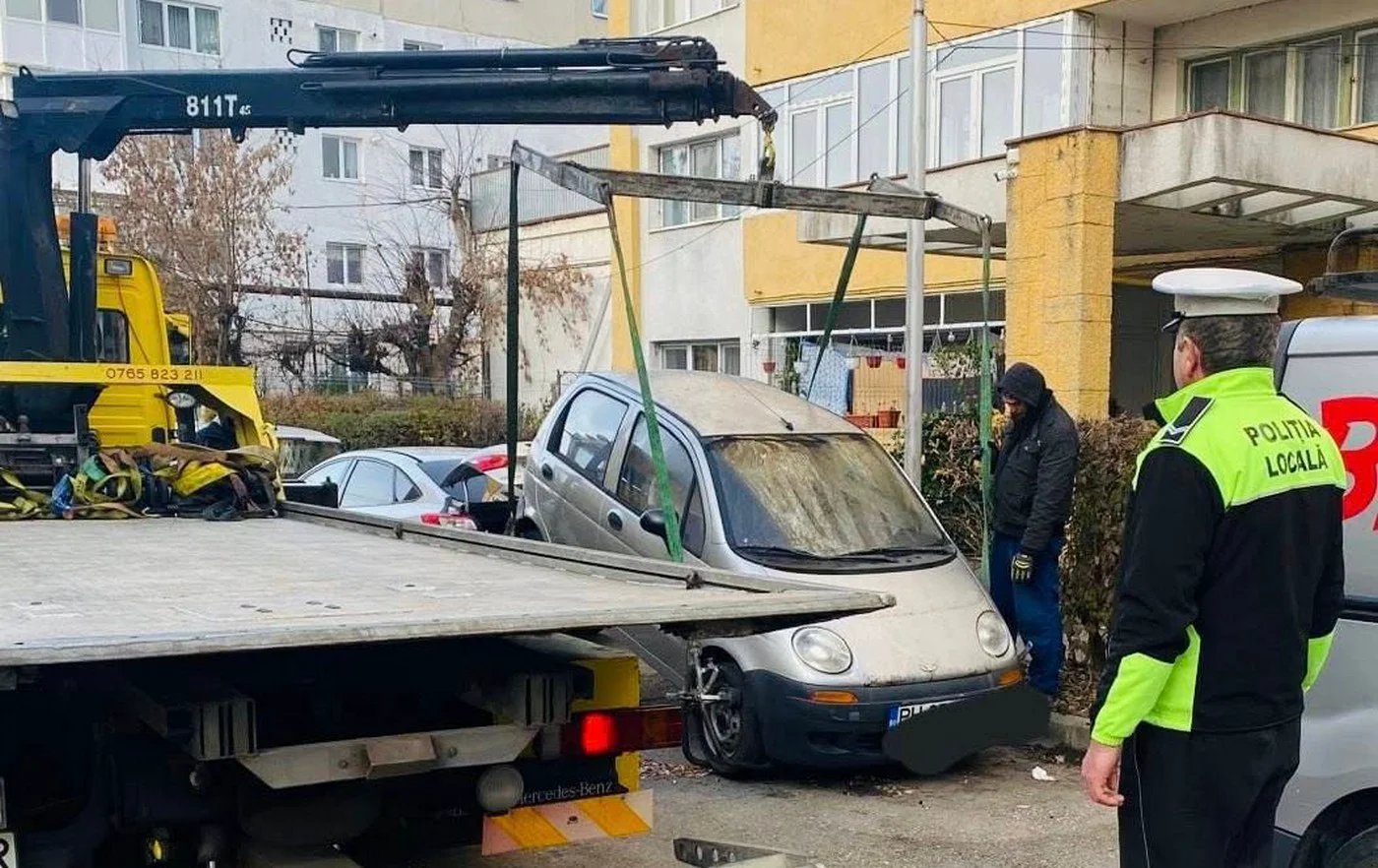 Atenție, șoferi: Primăria București notifică ridicarea mașinilor din parcare