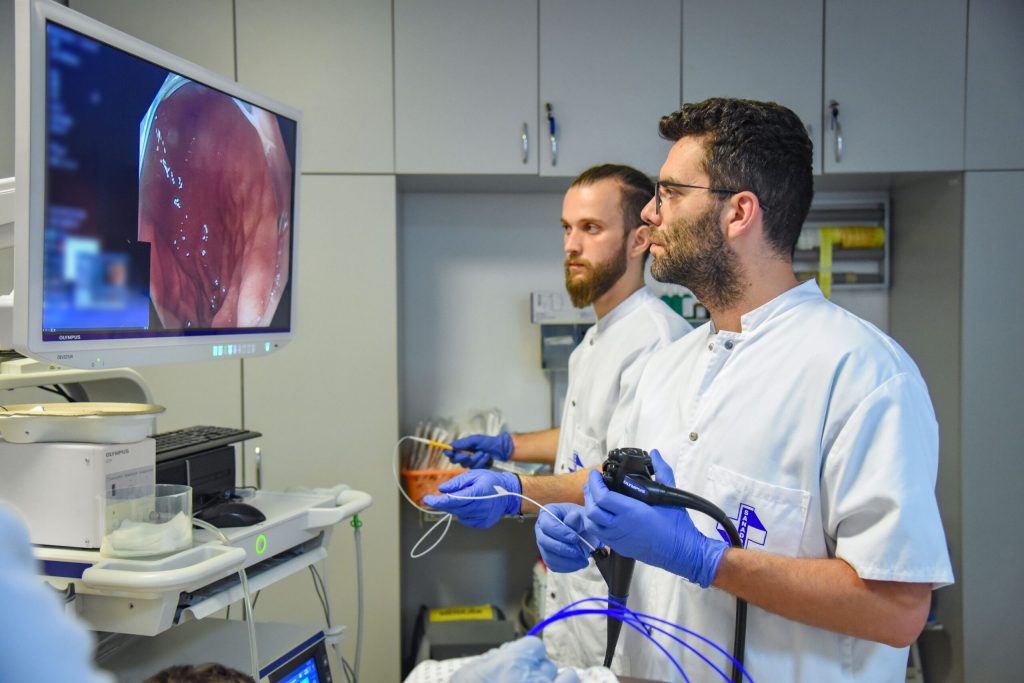 Nouă metodă revoluționarã trateazã refluxul gastroesofagian