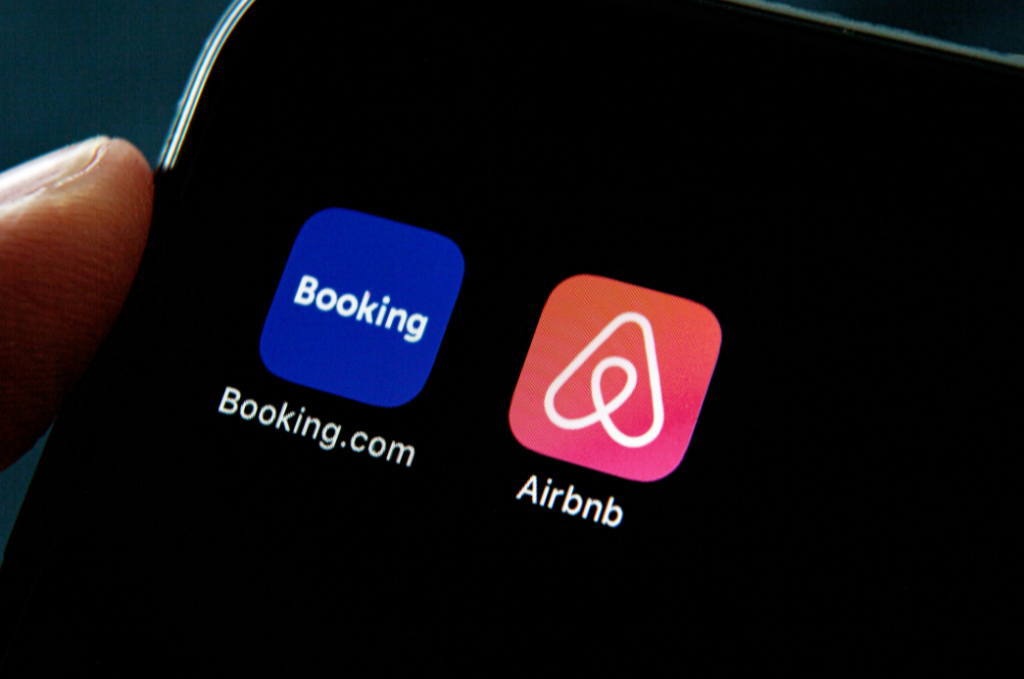 ANAF lovește în Airbnb: Zeci de mii de români, cu venituri nedeclarate, într-un județ