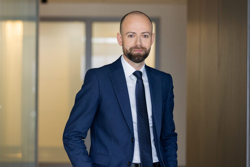 România dă pedală industriei: Scheme de ajutor pentru investiții strategice