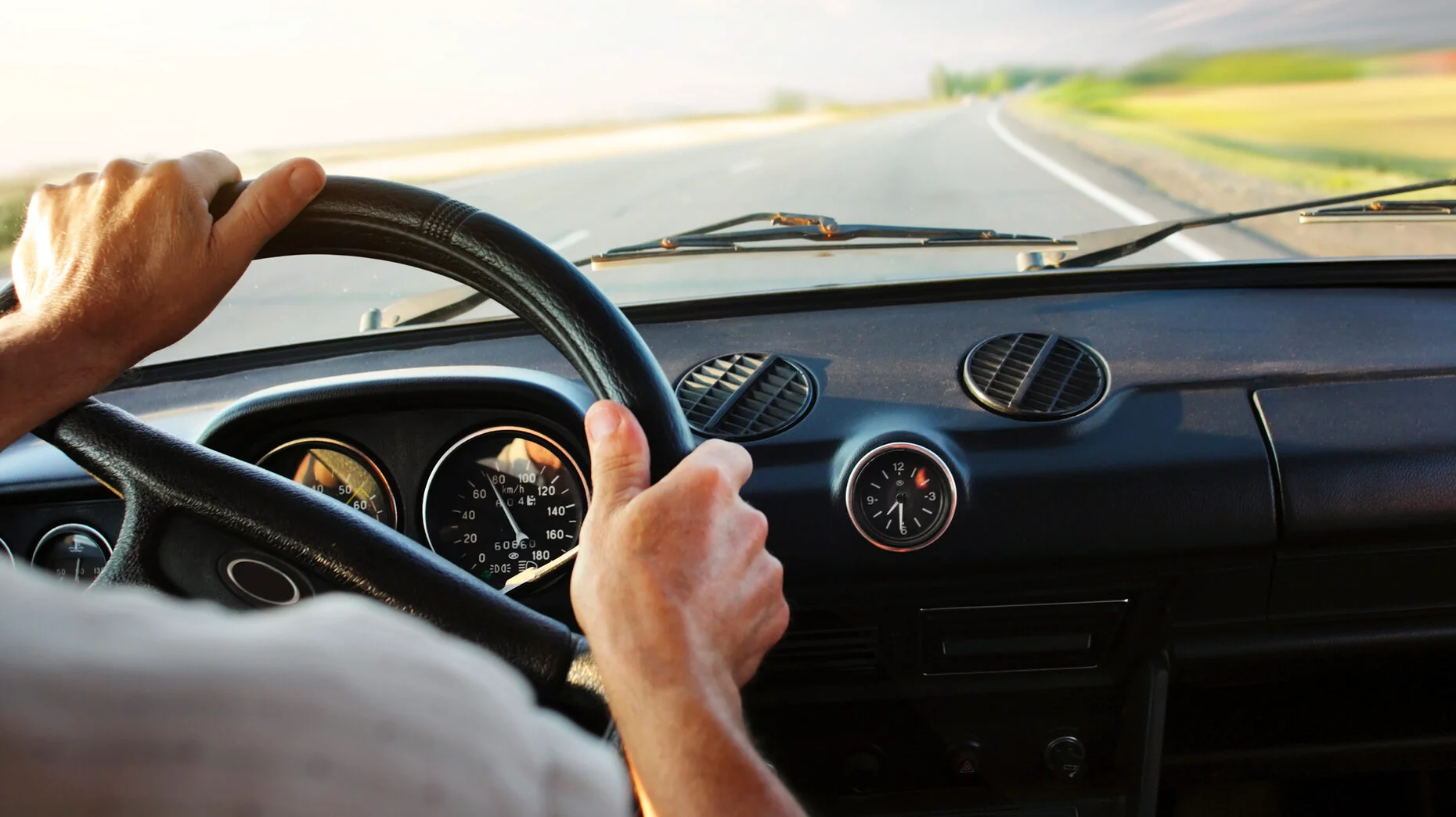 Plățile pentru rovinietă și peaj vor fi întrerupte temporar în cursul zilei de miercuri, între orele 00:00 și 04:00, conform informațiilor transmise de Compania Națională de Administrare a Infrastructurii Rutiere (CNAIR)