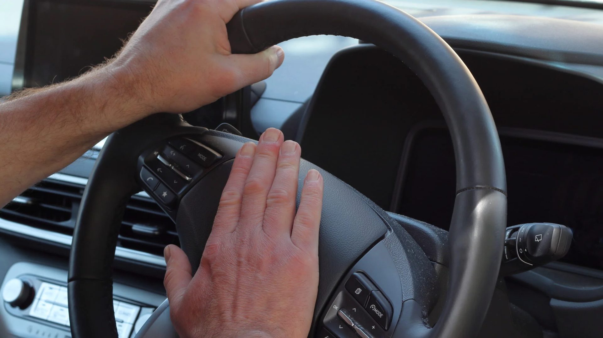 Mașinile, sub lupa UE: pașaport digital obligatoriu din noiembrie 2026 pentru România