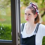 Rețeta magică: Soluția-minune pentru geamuri curate ca-n București!