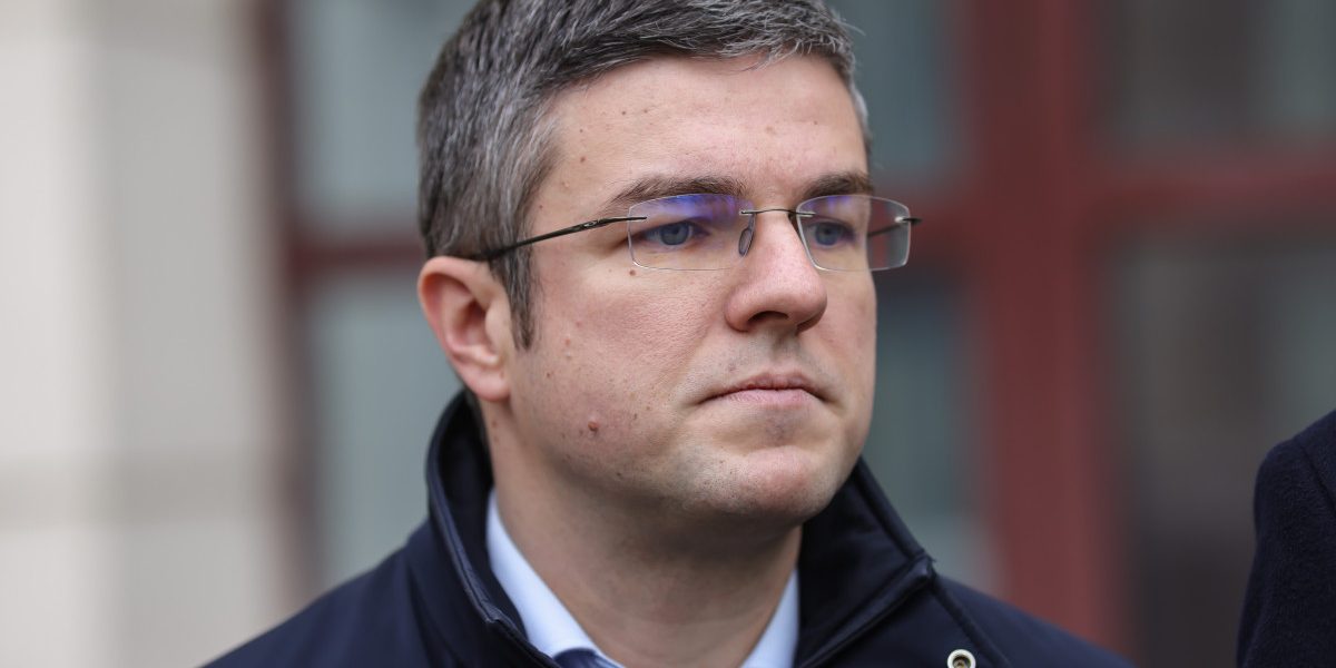 Statul recuperează un imobil ocupat fără chirie timp de 18 ani. Ministrul Economiei anunță finalizarea procedurilor legale