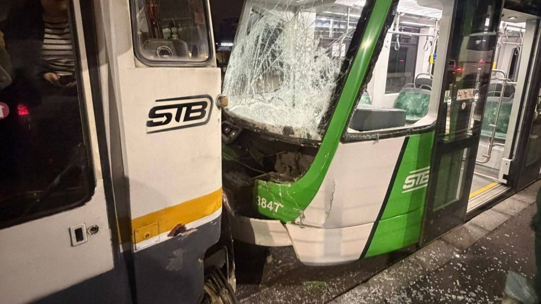 Accident între două tramvaie pe Șoseaua Olteniței, se fac verificări STB