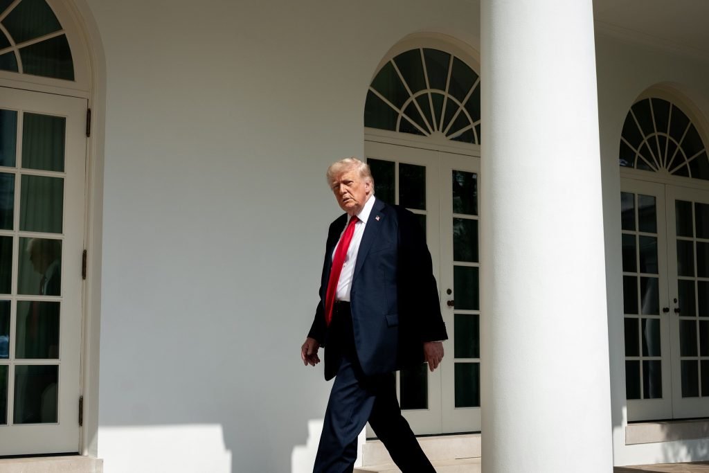 Trump: SUA vor intensifica traficul în Strâmtoarea Hormuz