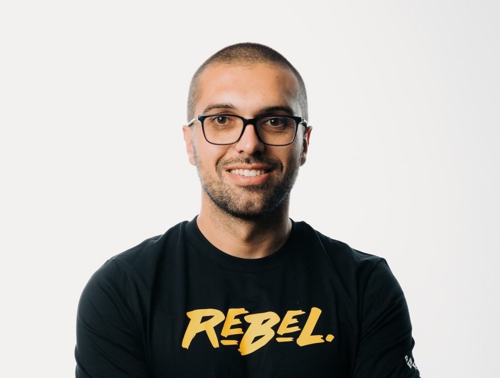 RebelDot, inclusă pentru a treia oară în FT1000, clasament al celor mai rapide companii din Europa RebelDot, companie de tehnologie și inovare cu sediul la Cluj-Napoca, a fost inclusă pentru a treia oară în FT1000, top realizat anual de Financial Times în colaborare cu Statista