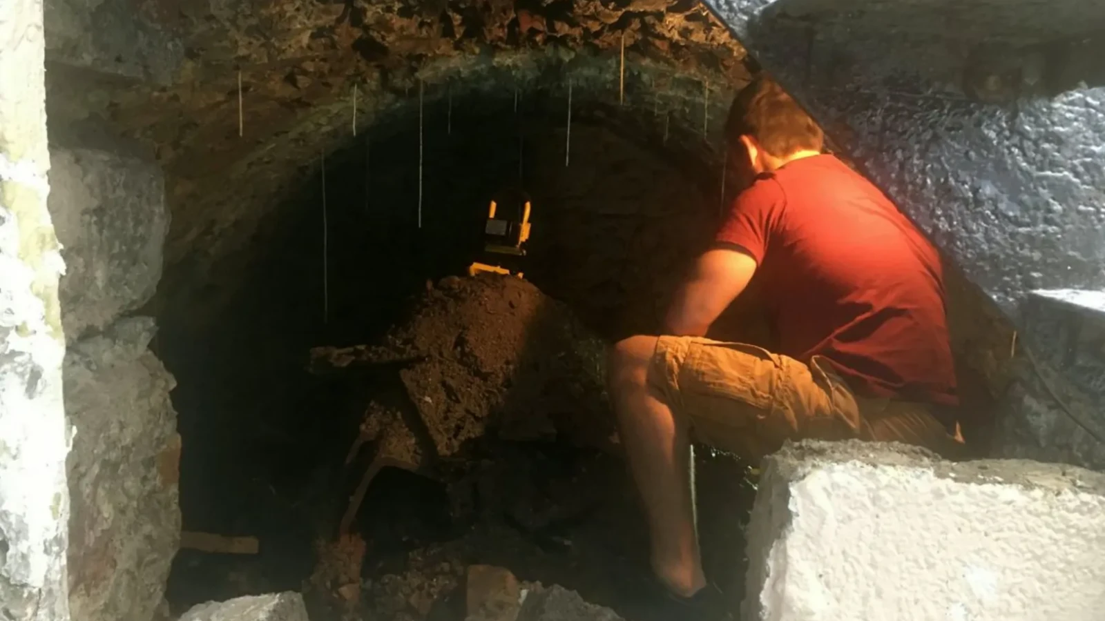 Bărbatul care a găsit „poarta către 1900” în timpul renovărilor