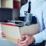 Val de concedieri în România: companii afectate și domenii în criză