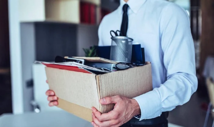 Val de concedieri în România: companii afectate și domenii în criză