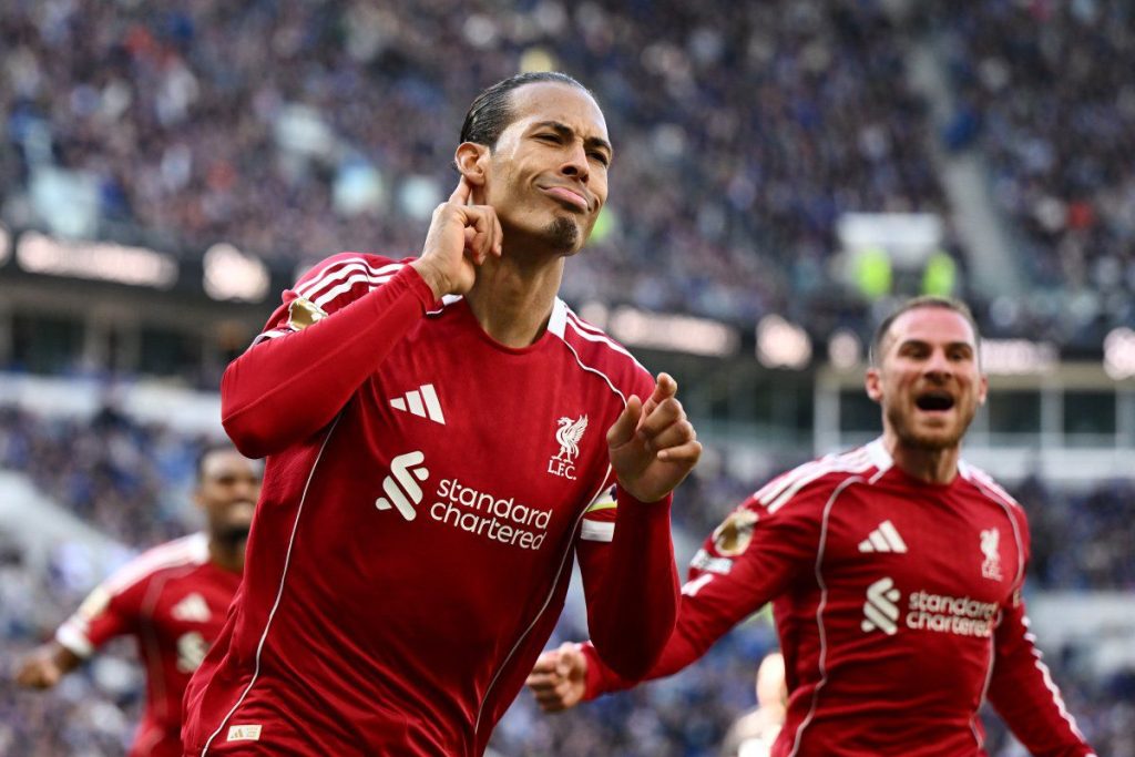 Liverpool dă lovitura în prelungiri și câștigă derby-ul „Merseyside” » Van Dijk a lovit decisiv