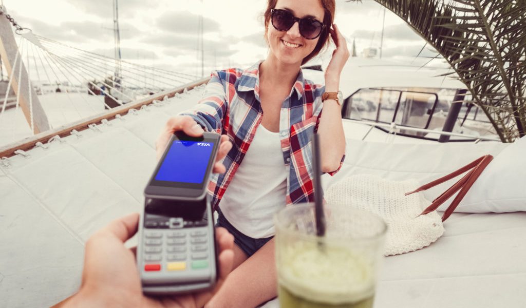 Visa deschide calea cumpărăturilor bazate pe inteligența artificială, global