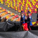 Ultimul omagiu: Daniel Pancu, în genunchi la sicriul lui Mircea Lucescu pe Arena Națională