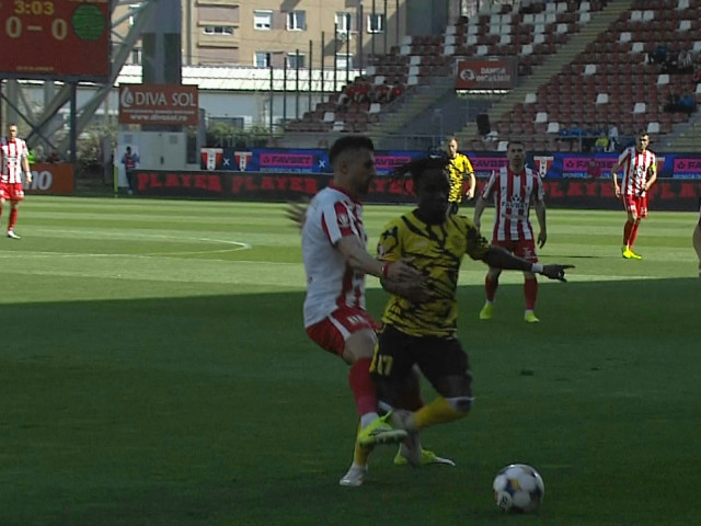 YWMzZTc0NDlkZmFlMzBkNDM2YjE2YzE4NzY.thumb_.jpg - StiriAlese