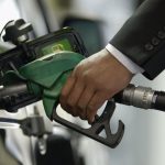 Carburanții se ieftinesc joi, iată unde găsești cele mai mici prețuri