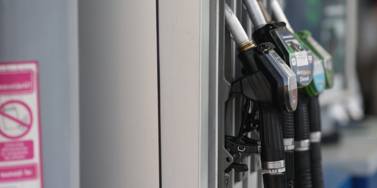 ANAF, controale-fulger la benzinării: 122.000 lei bunuri confiscați