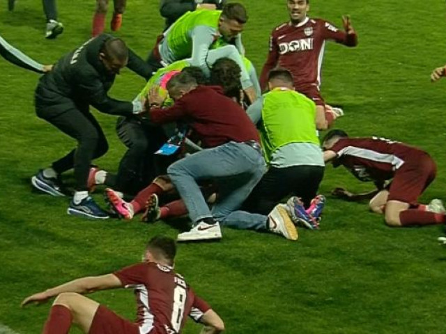 Pancu, furios pe finalul meciului! Ce gest neașteptat a făcut la Argeș – CFR Cluj