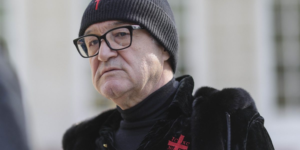 Becali, prins cu viteză pe Șoseaua Pipera în noaptea de Înviere – amendă și permis suspendat