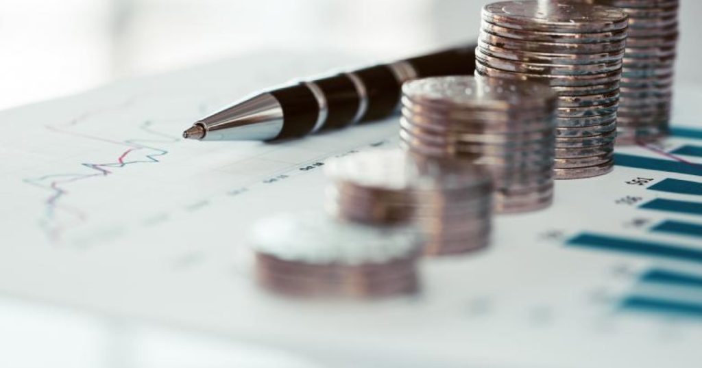 Criza politică, pericol pentru economie: Păun avertizează pe politicieni