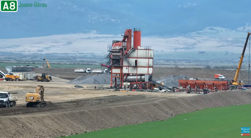 VIDEO Autostrada Unirii A8: Cum lucrează noul constructor român