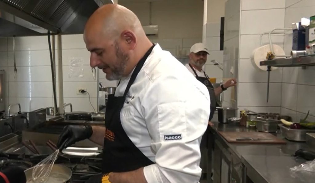 Ouăle de Paște: Aperitiv-șoc din ce a rămas din sărbători în România