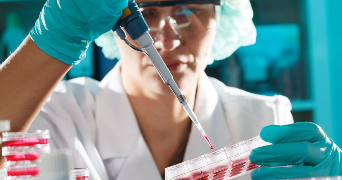 Primul caz cunoscut de infectare a unui pacient uman cu virusul gripal H9N2 în Europa a fost înregistrat pe 25 martie 2026, în Italia, anunță Ministerul Sănătății din această țară