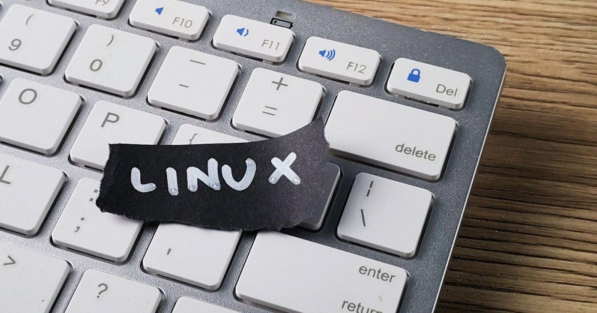 Franța, pas decisiv: Renunță la Windows și trece la Linux pentru suveranitate digitală