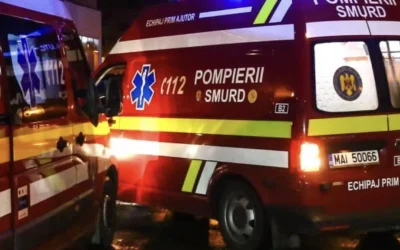 Accident GRAV pe DN 17: Mașină, făcută praf după impactul cu un autobuz. Trafic BLOCAT