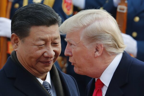Trump amenință China cu taxe vamale SĂLBATICE pentru ajutor militar Iranului