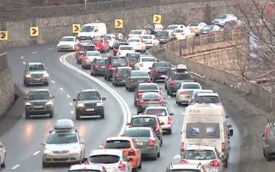 Agonia pe Valea Prahovei: Cozi infernale la finalul minivacanței, și spre București! Poliția recomandă rute ocolitoare