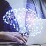 Ce rol are AI-ul la muncă? Cine decide în era roboților, omul sau mașina?