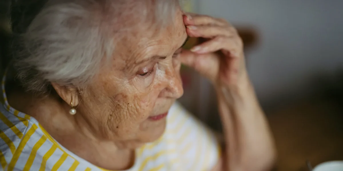 Pensionari, fără bani: Ajutoarele sociale, în pericol. Frica de sărăcie în România