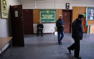Bulgaria, haos la vot: Șefi absenți, incidente tehnice. Radev, modelul Viktor Orban