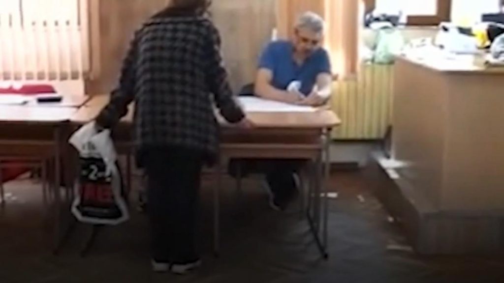 Bulgaria, alegeri cu probleme: Șefi absenți și incidente tehnice