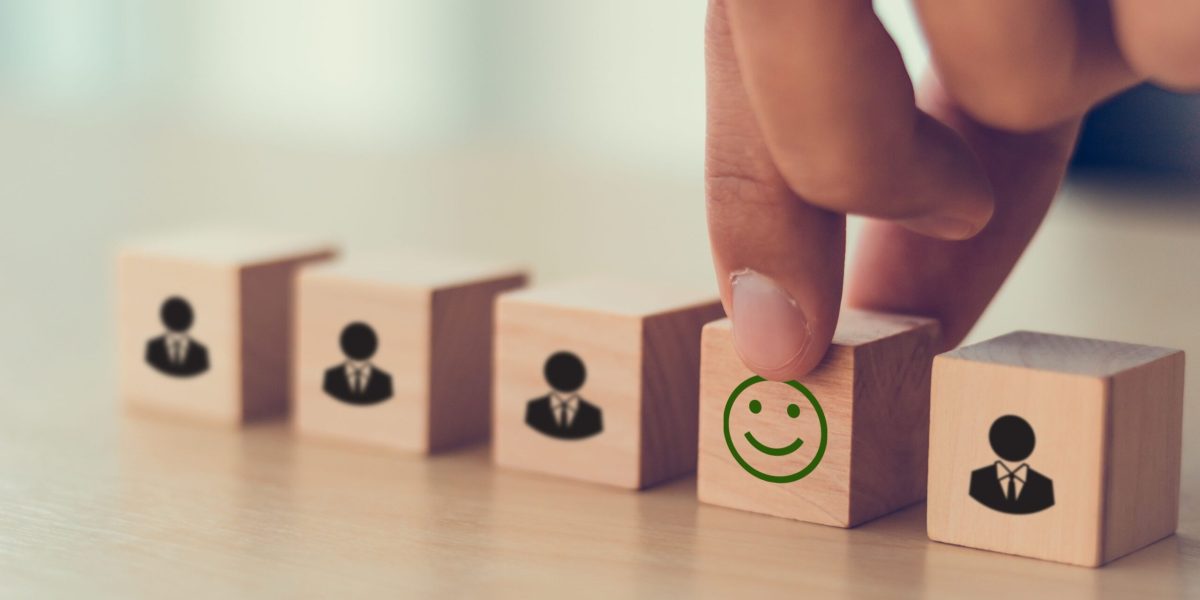 angajati-zile-libere-shutter_Descopera-scaled.jpg - StiriAlese