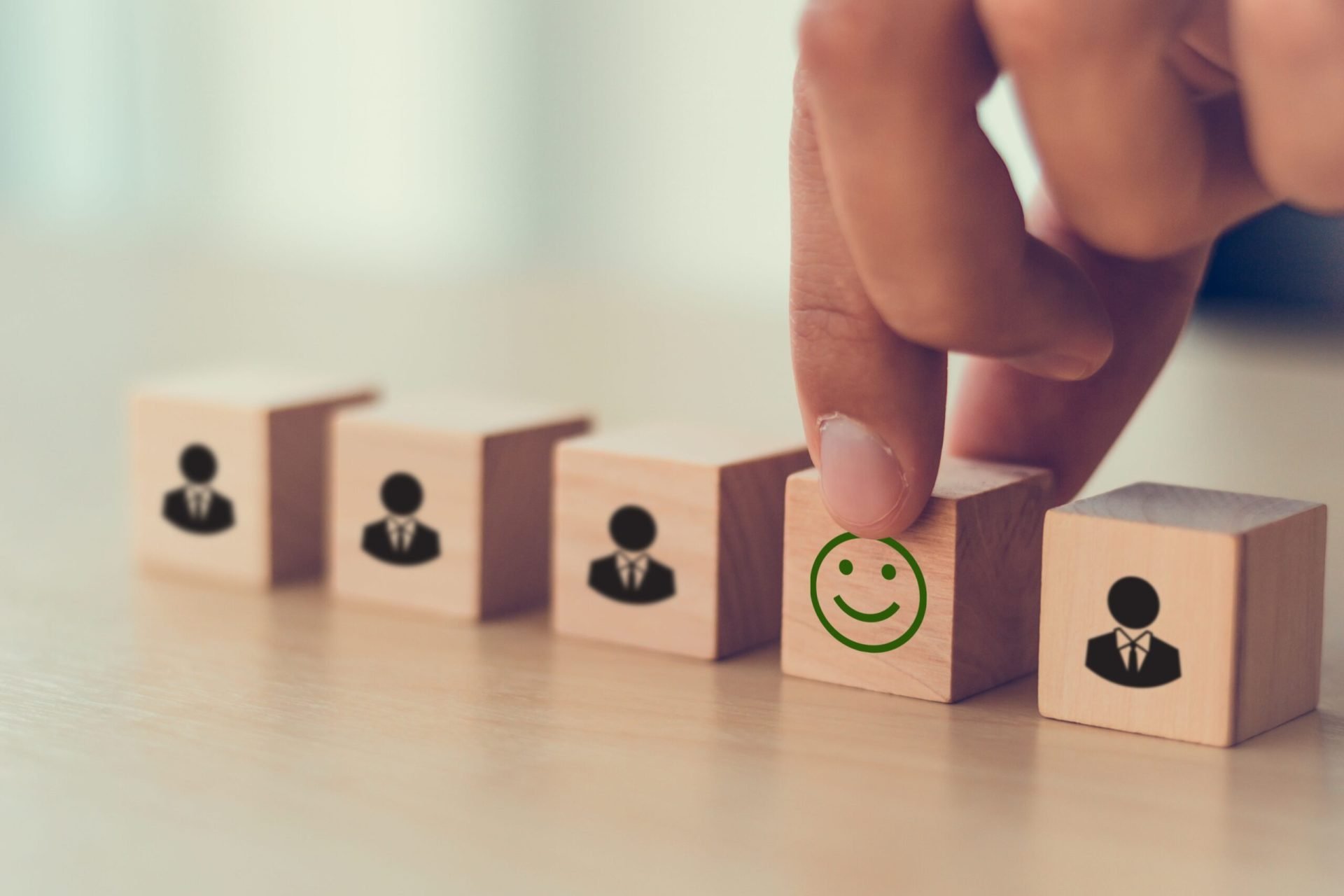 Costul unei zile libere legale pentru angajați și cine o plătește