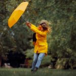 Alertă ANM: Cod galben de vânt puternic, rafale de 90 km/h în România