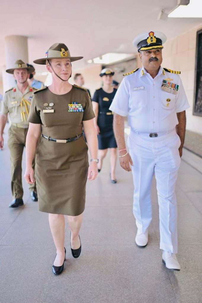 Armata de temut, condusă de o femeie. Premieră mondială!