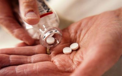 Un medicament banal din dulap poate lupta cu cancerul. Cum explică medicii fenomenul