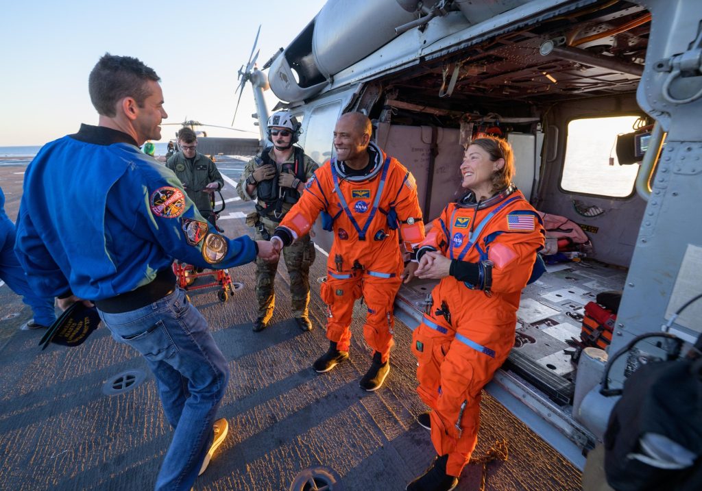 Revenirea ASTRONAUȚILOR Artemis 2: Primele Imagini de pe Pământ!