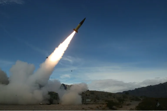 Israel lovește rampă de lansare în sudul Libanului