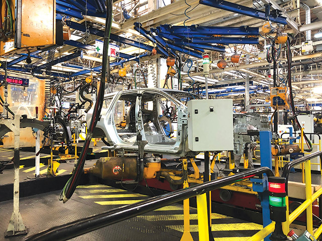 Ford Craiova, record istoric, Dacia în cădere liberă. Producția auto, minus 5,4% în România