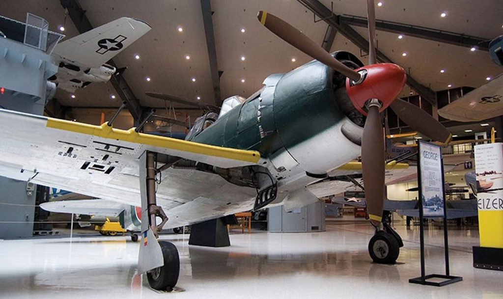 Avion japonez din Al Doilea Război Mondial, recuperat după 80 de ani de uitare