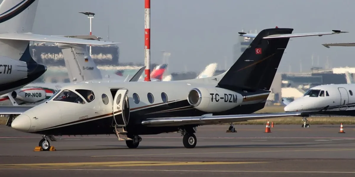 Lumina Sfântă a ajuns în România: Avion Special din Zona de Conflict, Detalii și Operațiuni