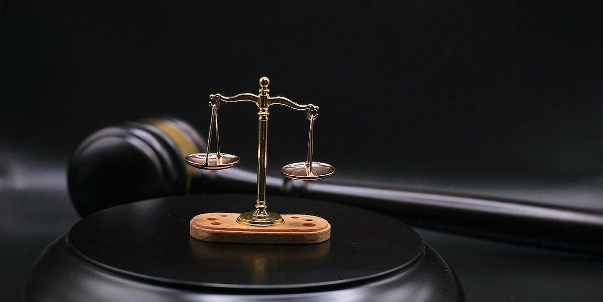 Ministerul Justiției modifică onorariile avocaților: Ce schimbări aduce