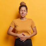 Cum scapi de balonare după masă: Sfaturi simple, testate de medici